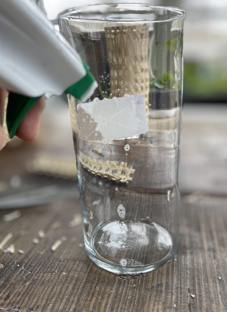 round clear glass vase