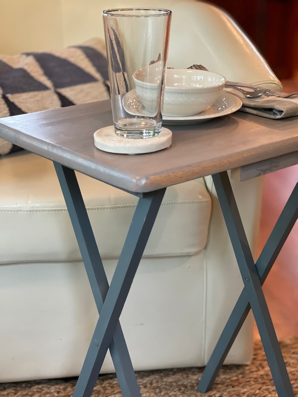 AN EASY WAY TO MAKEOVER AN OLD WOOD TV TRAY TABLE Saved from Salvage