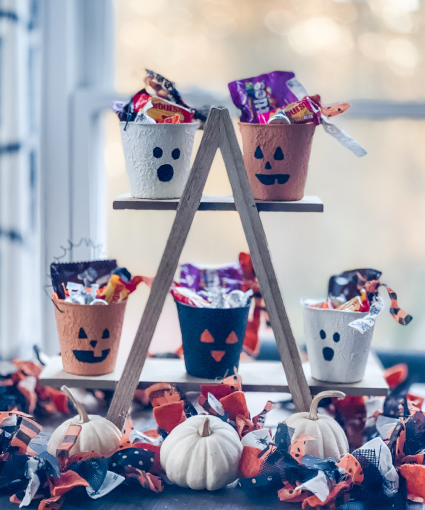 Easy DIY Halloween Treat Containers