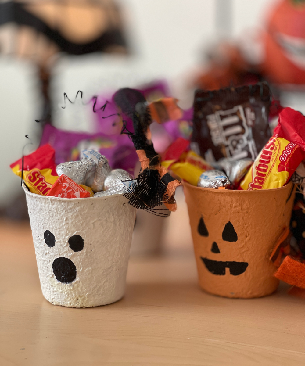 EASY HALLOWEEN TREAT CONTAINERS USING PEAT POTS - Saved from Salvage